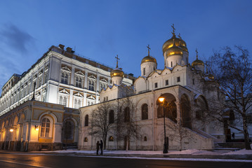 Fototapeta na wymiar The Annunciation cathedral of the Moscow Kremlin in winter evening, Moscow, Russia