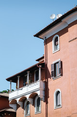 Fototapeta na wymiar colorful houses in rome, italy