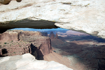 keyhole view of the Canyonlands from Mesa Arch, Utah