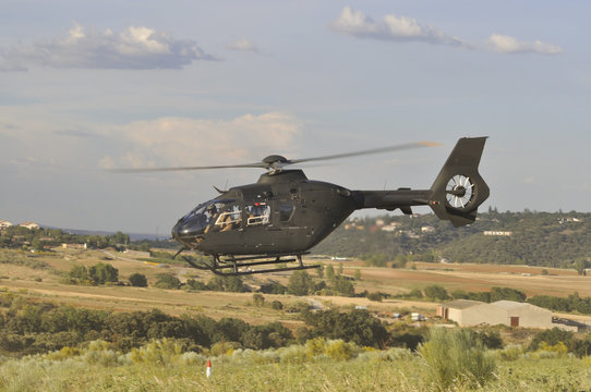 Helicóptero EC-135