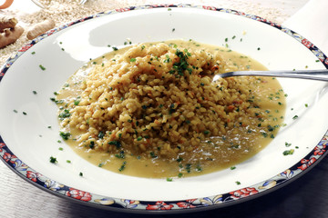 Risotto alla curcuma fresca ed erba cip