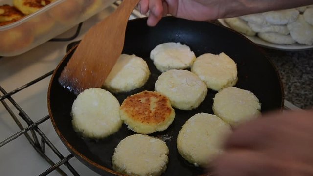 Pan pie oil fry cook