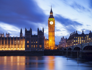 Obraz na płótnie Canvas Big Ben and Houses of Parliament at a beautiful sunset landscape, London City. United Kingdom