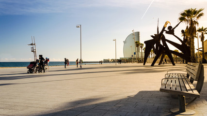 Fototapeta premium Strandpromenade in Barcelona, Spanien 