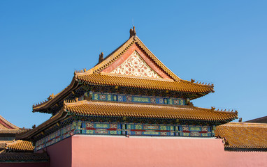 Fototapeta premium Forbidden city rooftop against blue sky