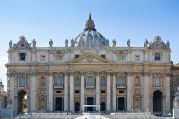 Fototapeta na wymiar Basilique Saint-Pierre, le Vatican, Rome, Italie