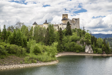 Fototapeta na wymiar Niedzica Castle - Castle Dunajec