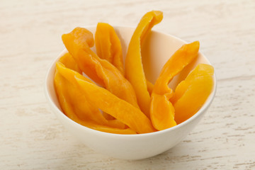 Dry mango chips