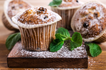Muffins with raisins