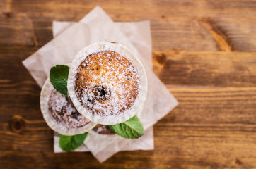 Muffins with raisins