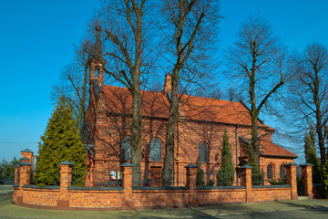 Kościół w miejscowości Konstantynów Łódzki - Srebrna, Polska © Senatorek