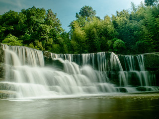 Obraz premium 5月の滝