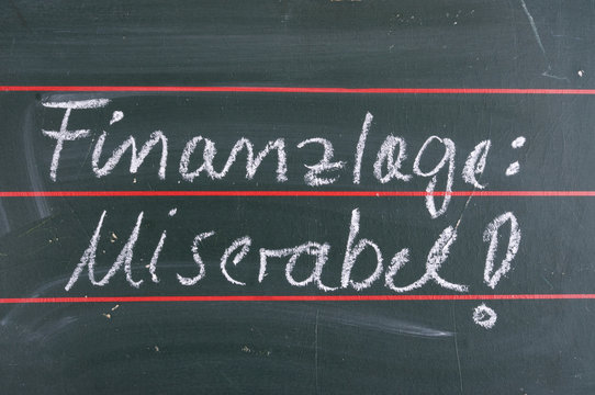 Miserable Finanzlage - Symbolfoto