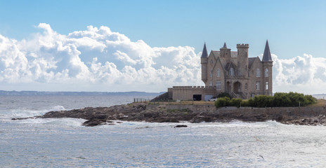Brittany Manor