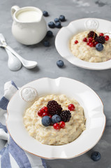 Oatmeal with berries for breakfast