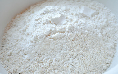 Fototapeta na wymiar Flour two varieties