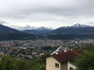 Fototapeta na wymiar Innsbruck city view 