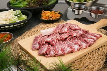 prime rib on korean style table