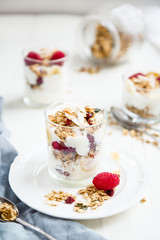Healthy Energy-boosting Granola and Yogurt Breakfast