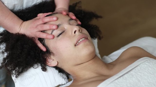 Facial Therapy with Shiatsu and Reiki