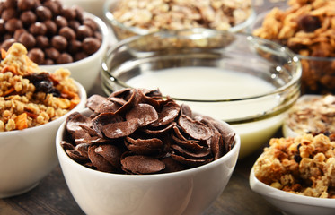 Composition with different sorts of breakfast cereal products