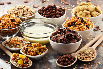 Composition with different sorts of breakfast cereal products