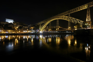 Night view at Porto, Portugal - 139501051