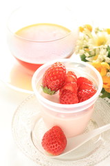 strawberry pudding and tea