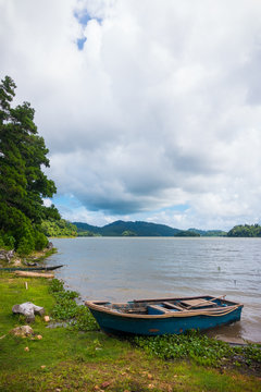 Rowboat in Palawan Lake