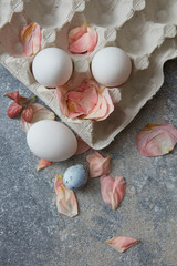 paper tray with eggs