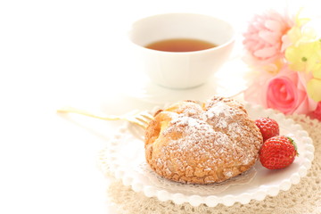Japanese Puff cream and strawberry