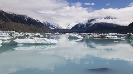 Obraz na płótnie Canvas New Zealand, view of Tasman Glacier