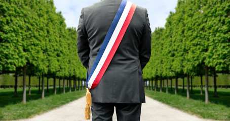 maire mairie ville commune france vote voter élection dos