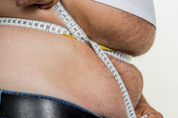 Mann mit Übergewicht