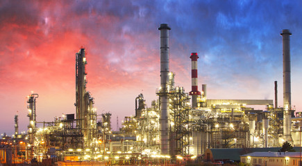 Obraz na płótnie Canvas Oil Refinery, petrochemical plant