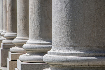 detailed view of the peristyle