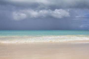 Fototapeta na wymiar Paradise beach in Antigua