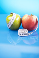 Jabłka to cześć zdrowego odzywiania  - obrazy, fototapety, plakaty