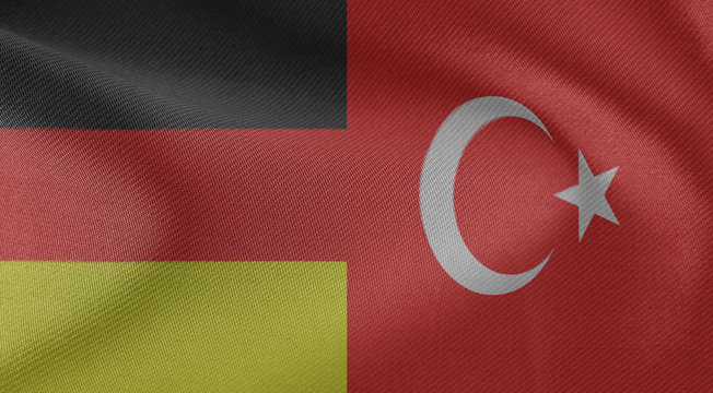 Deutschland Flagge und Türkei Flagge auf einem Tuch