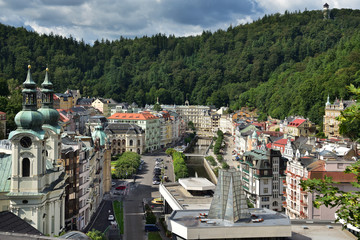 Blick auf Karlovy Vary / Karlsbad in Tschechien 