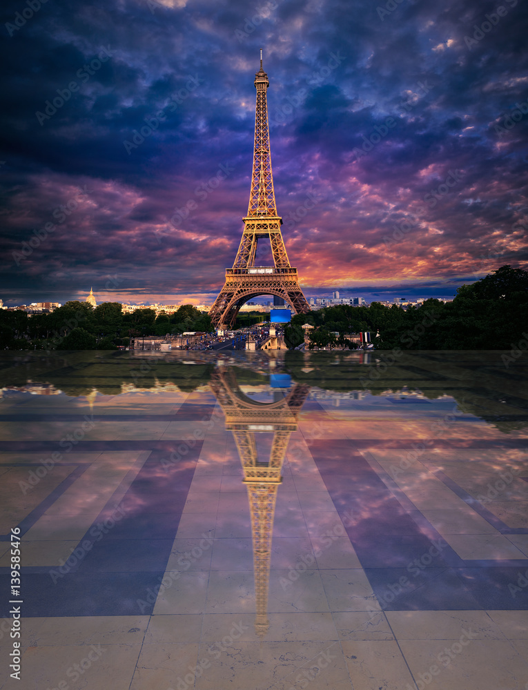 Sticker Eiffel Tower from Trocadero edited reflection