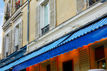 Obraz premium Montmartre place du Tertre Paris facades
