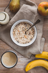 Müsli zum Frühstück