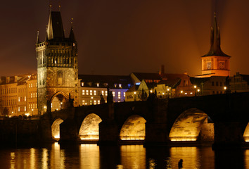Karlsbrücke Prag - Nachts beleuchtet