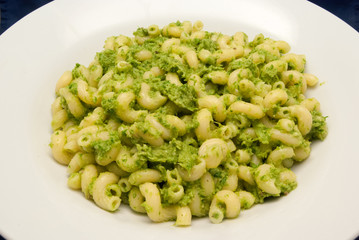 Cellentani mit Bärlauch-Pesto
