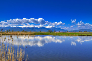 Obraz premium Lake with reflection - Relaxing landscape