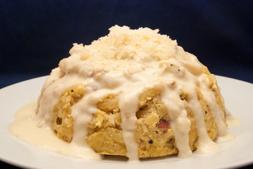 Goldfliegen-Speck-Nudel-Pudding