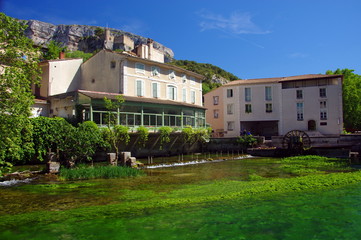 fontaine de vaucluse