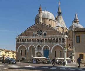 Fototapeta na wymiar Basilica Sant'Antonio, Padova, Italy