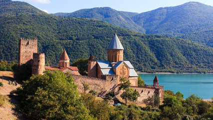 Fototapeta premium Ananuri fortress